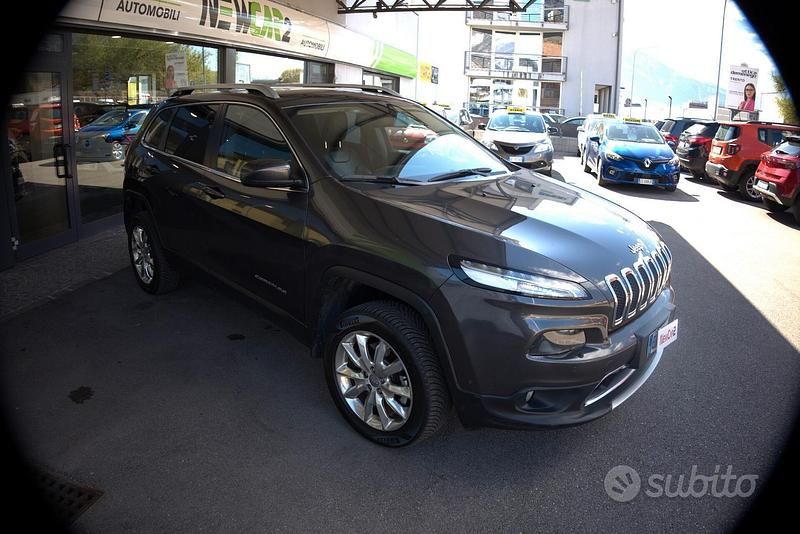 Usata Jeep Cherokee Limited 170 CV (125 kW) 2014 Grigio SUV
