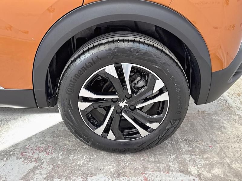 Usata Peugeot 2008 Allure 102 CV (75 kW) 2023 Nero SUV