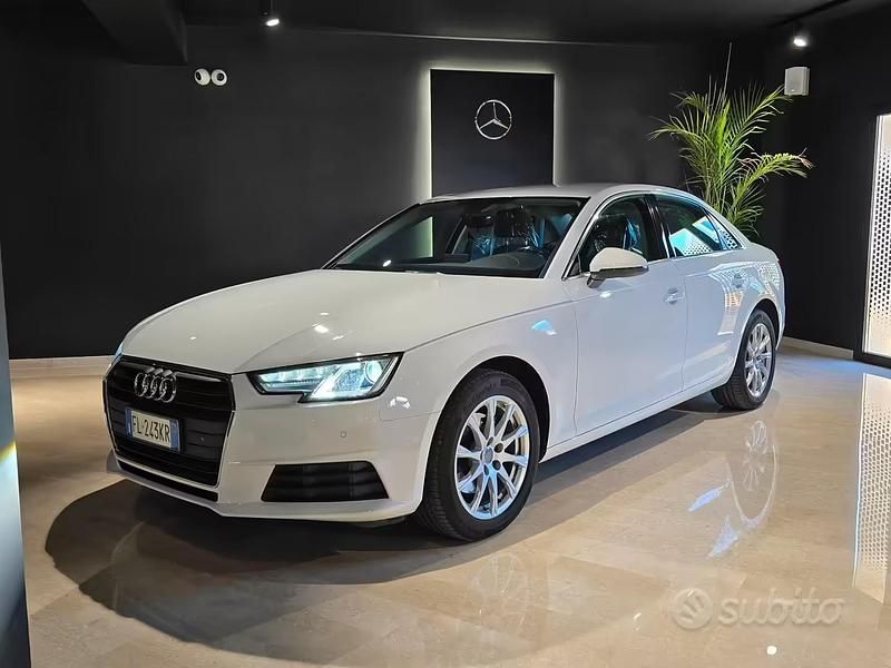 Usata Audi A4 Business 122 CV (89 kW) 2018 Bianco Berlina