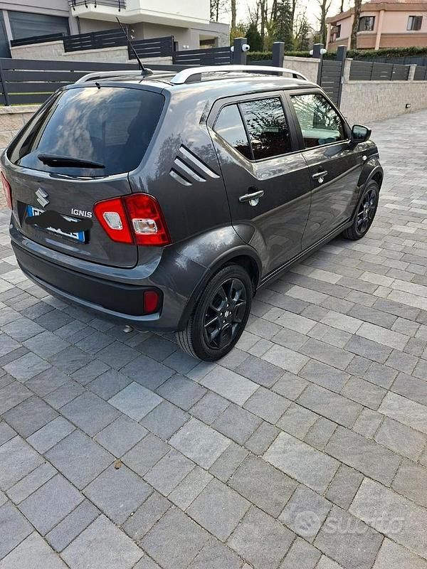 Usata Suzuki Ignis 90 CV (66 kW) 2018 Grigio SUV