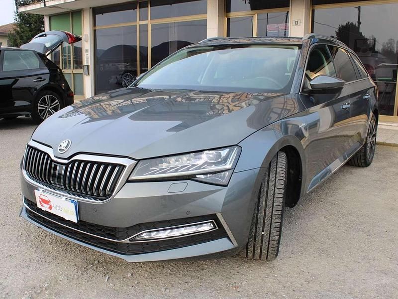 Occasion Skoda Superb LAURIN & KLEMENT 200 ch (147 kW) 2022 Gris Break