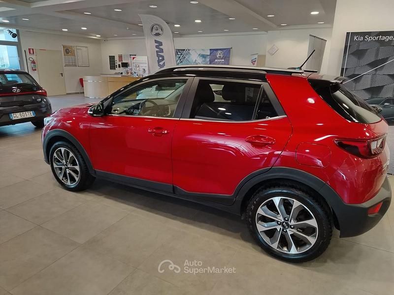 Usata Kia Stonic 110 CV (80 kW) 2018 Rosso SUV