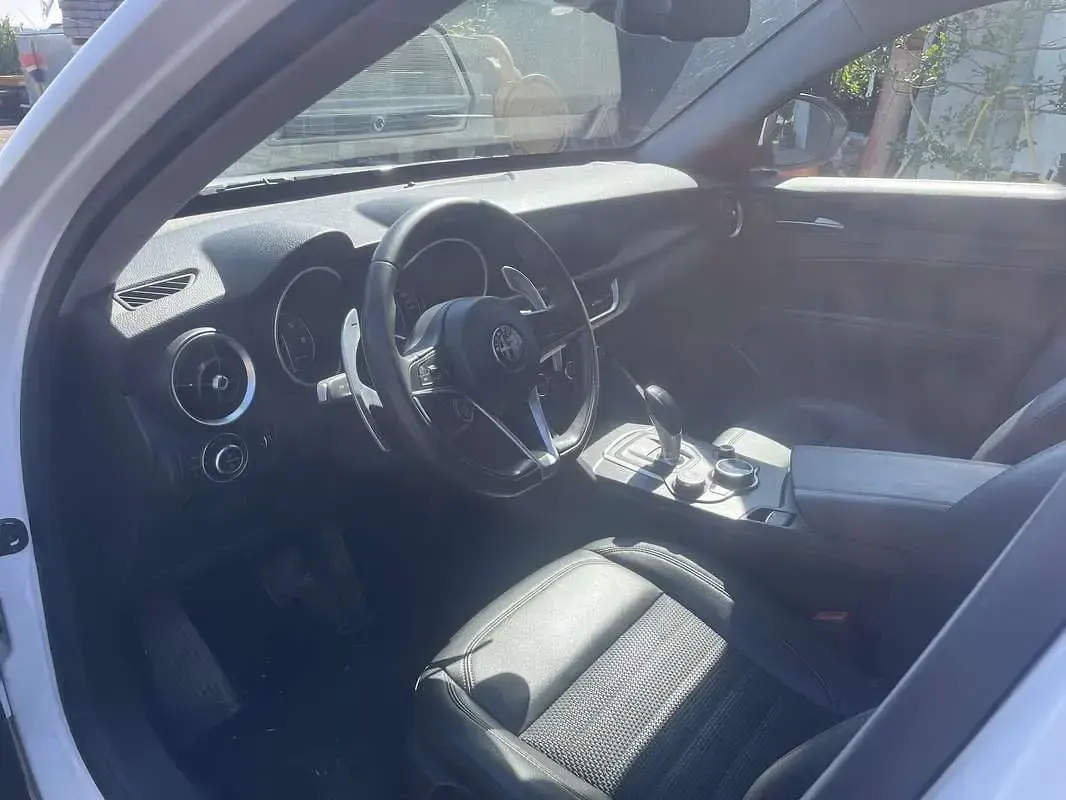 Usata Alfa Romeo Stelvio Business 179 CV (131 kW) 2018 SUV