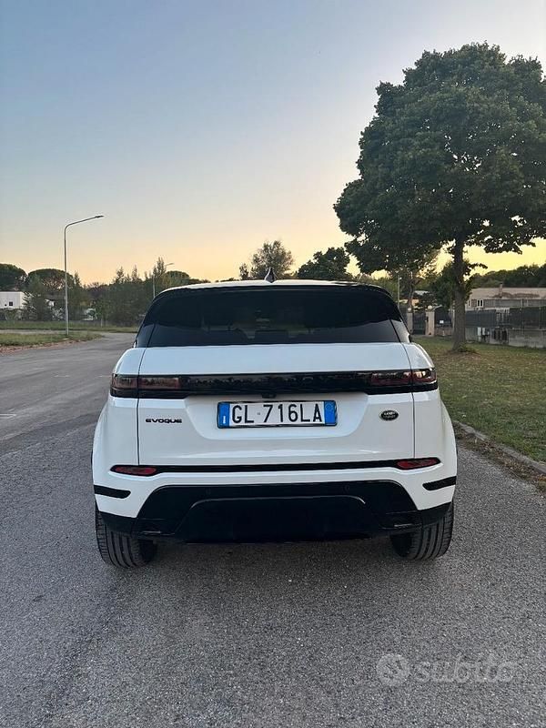 Usata Land Rover Range Rover evoque R-Dynamic 163 CV (119 kW) 2023 SUV