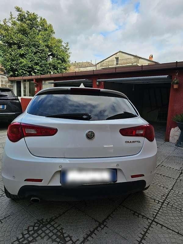 Usata Alfa Romeo Giulietta 120 CV (88 kW) 2017 Utilitaria