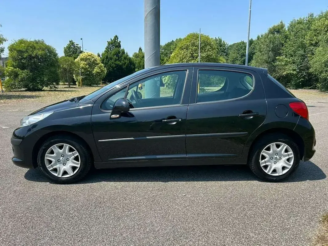 Usata Peugeot 207 73 CV (53 kW) 2007 Berlina