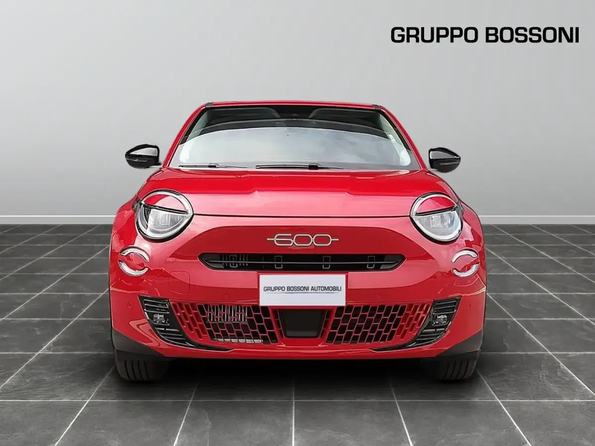 Usata Fiat 600 Icon 110 CV (80 kW) 2025 Rosso SUV