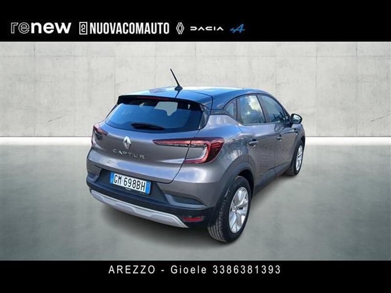 Usata Renault Captur Equilibre 100 CV (73 kW) 2023 Grigio scuro SUV