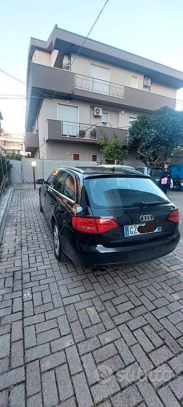 Usata Audi A4 143 CV (105 kW) 2010 Nero Station wagon