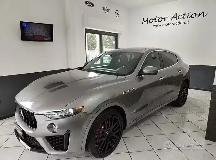Usata Maserati Levante 350 CV (257 kW) 2021 Grigio SUV