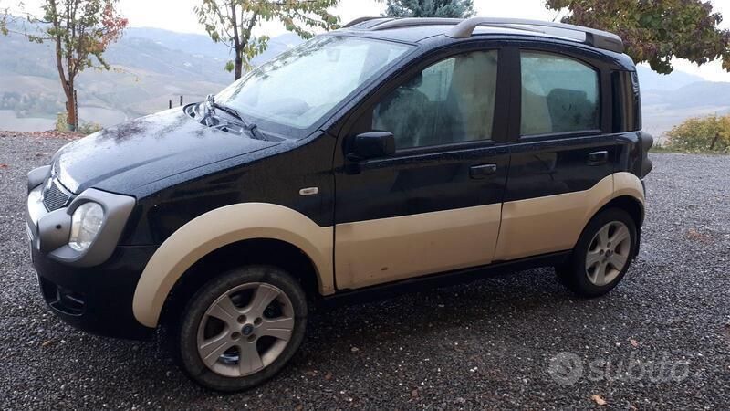 Usata Fiat Panda 4x4 Cross 2006 Nero Utilitaria