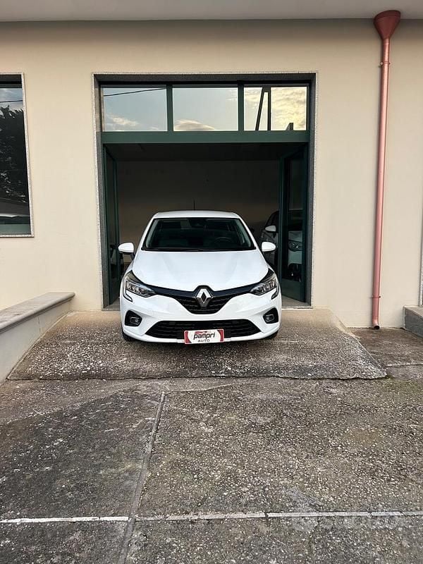 Usata Renault Clio V Zen 86 CV (63 kW) 2020 Bianco Berlina