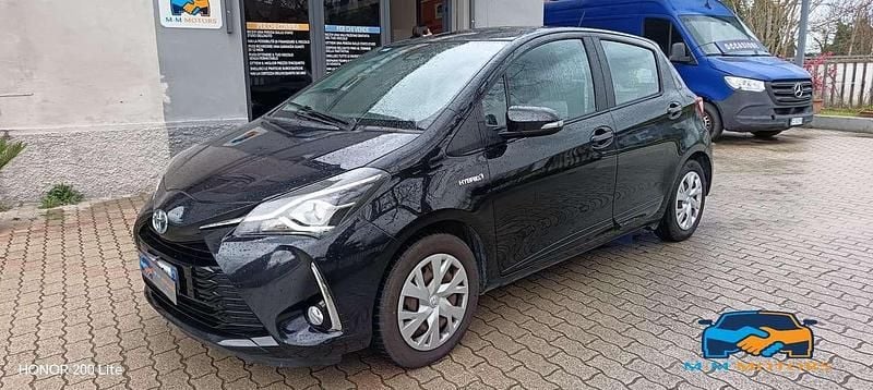 Usata Toyota Yaris Hybrid Business Edition 73 CV (53 kW) 2018 Other Berlina
