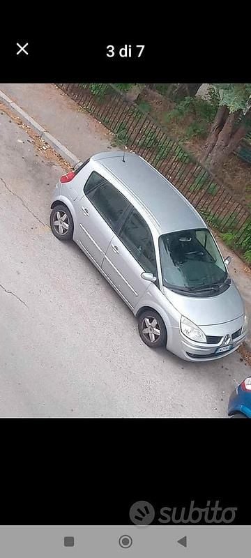 Grigio Usata 2008 Renault Scénic II Monovolume | 1500 € (Buon prezzo) - Immagine 1/4