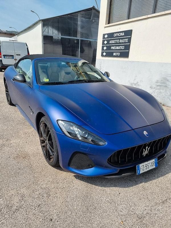 Usata Maserati GranCabrio 490 CV (360 kW) 2019 Blu Cabrio