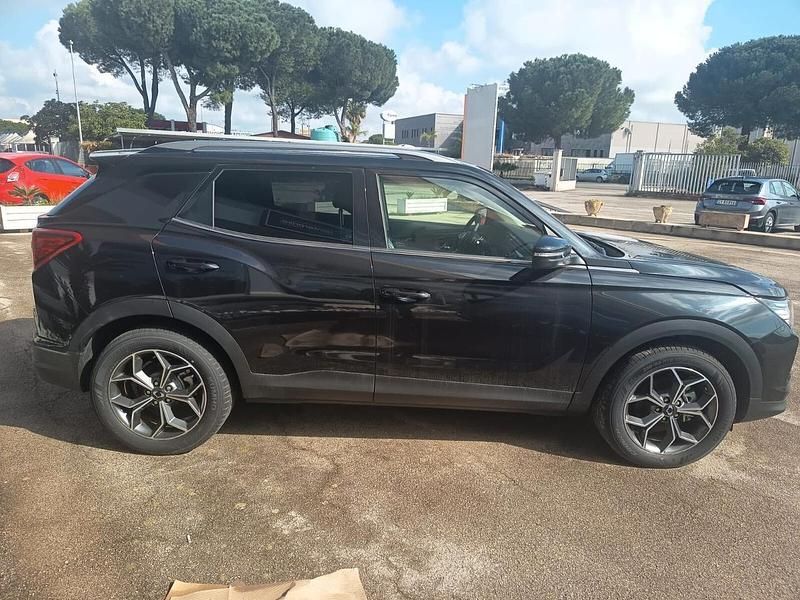 Nuova Ssangyong (KGM) Korando 135 CV (99 kW) 2025 Nero SUV