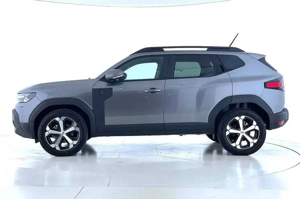 Usata Dacia Duster Journey 140 CV (102 kW) 2024 Grigio scuro SUV