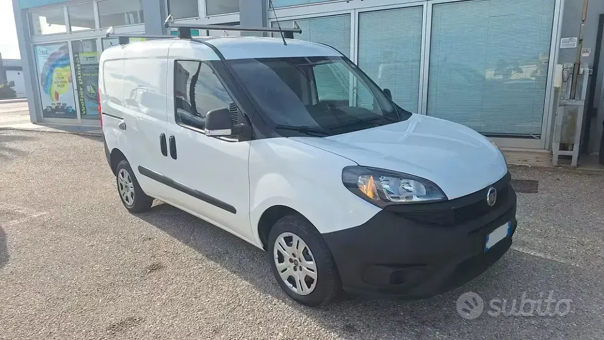 Usata Fiat Doblò 95 CV (69 kW) 2020 Bianco Monovolume