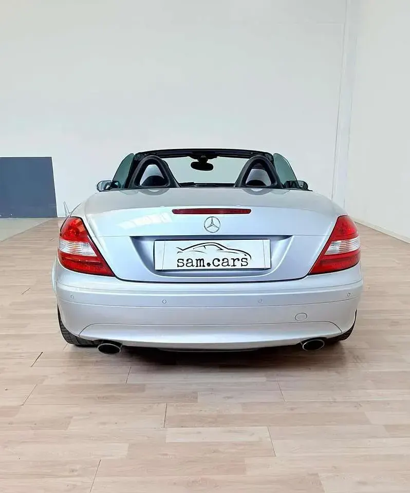Usata Mercedes SLK200 163 CV (119 kW) 2004 Argento Cabrio