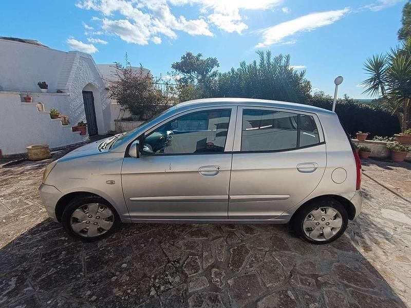 Usata Kia Picanto EX 65 CV (47 kW) 2005 Argento Utilitaria