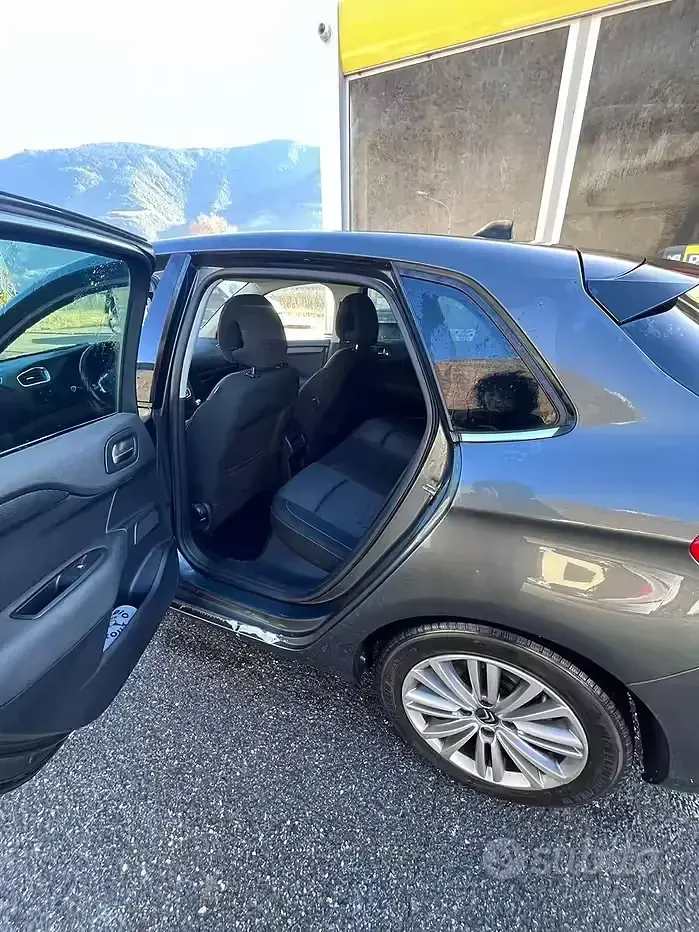 Usata Citroën C4 88 CV (64 kW) 2012 Grigio Berlina