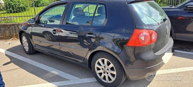 Usata VW Golf VI 102 CV (75 kW) 2009 Nero Utilitaria