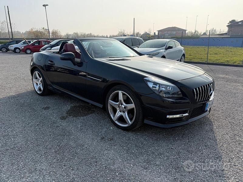 Usata Mercedes SLK200 Premium 500 CV (367 kW) 2012 Nero Cabrio