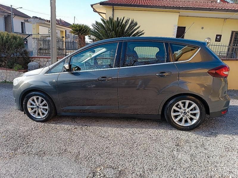 Usata Ford C-MAX Titanium S 120 CV (88 kW) 2017 Grigio Monovolume