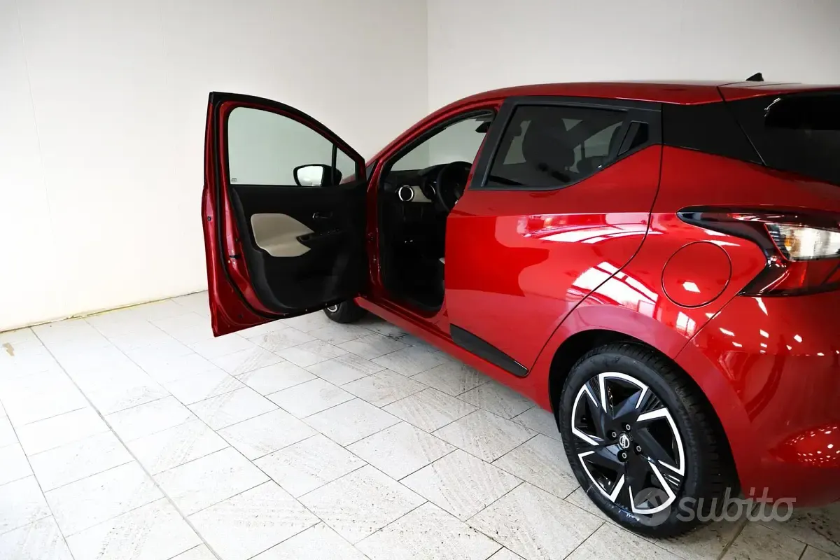 Usata Nissan Micra 125 CV (91 kW) 2023 Rosso Utilitaria