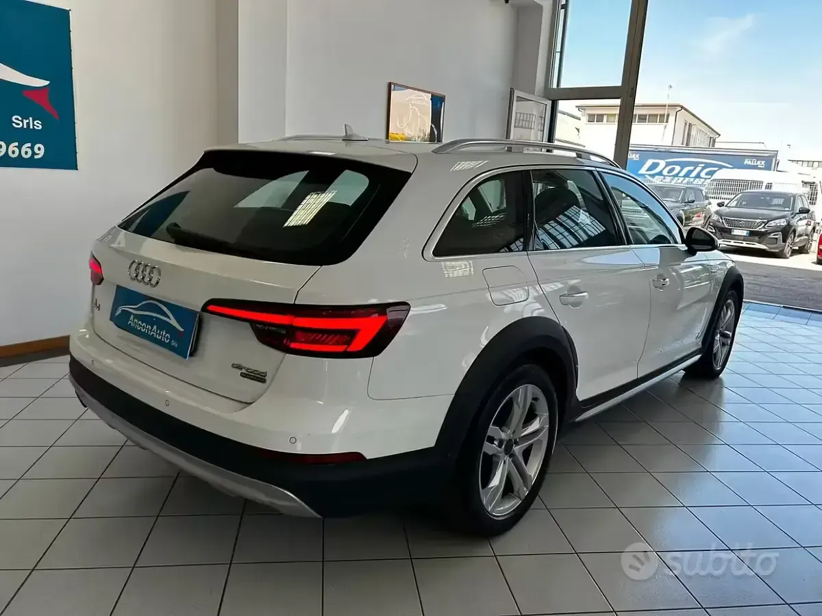 Usata Audi A4 Allroad Business 190 CV (139 kW) 2018 Bianco Station wagon