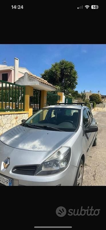Usata 2007 Renault Clio II | 2000 € (Buon prezzo) - Immagine 1/4