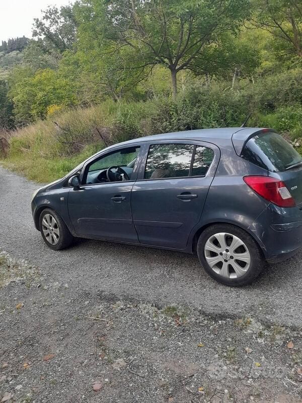 Usata Opel Corsa 2007 Berlina