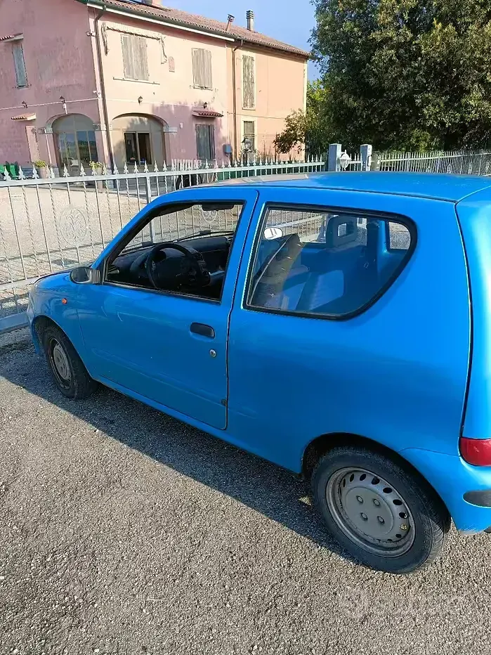 Usata Fiat Seicento 39 CV (28 kW) 2000 Bluazzurro Utilitaria