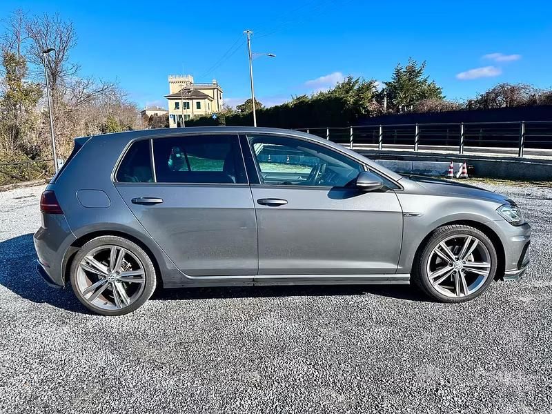Usata VW Golf VII R-line 2017 Berlina