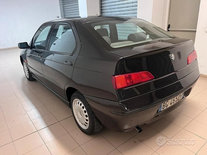 Usata Alfa Romeo 146 2000 Utilitaria