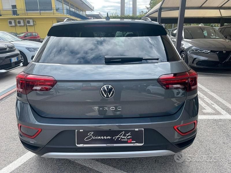 Usata VW T-Roc Edition 116 CV (85 kW) 2024 Grigio SUV