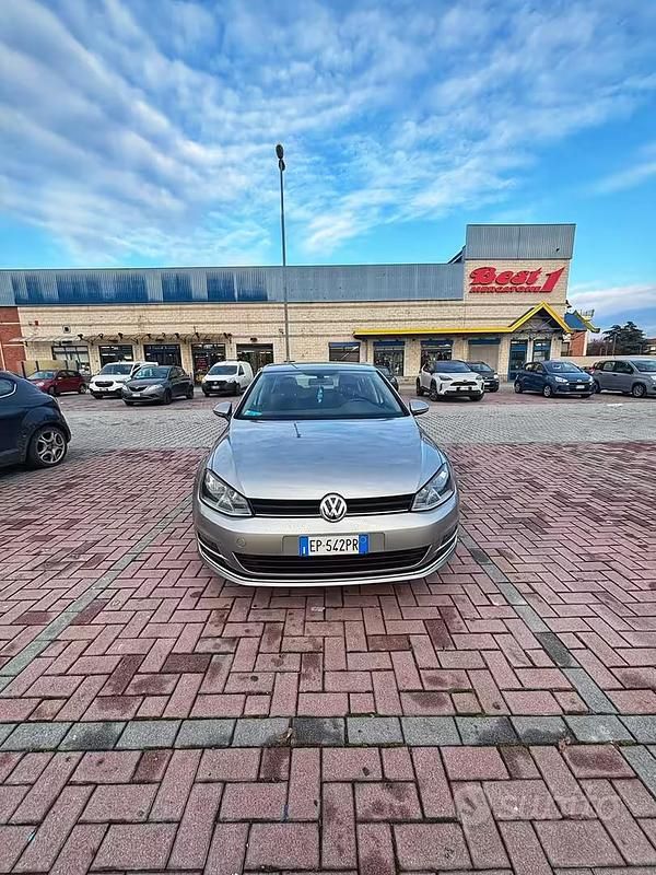 Usata VW Golf VII 140 CV (102 kW) 2013 Berlina