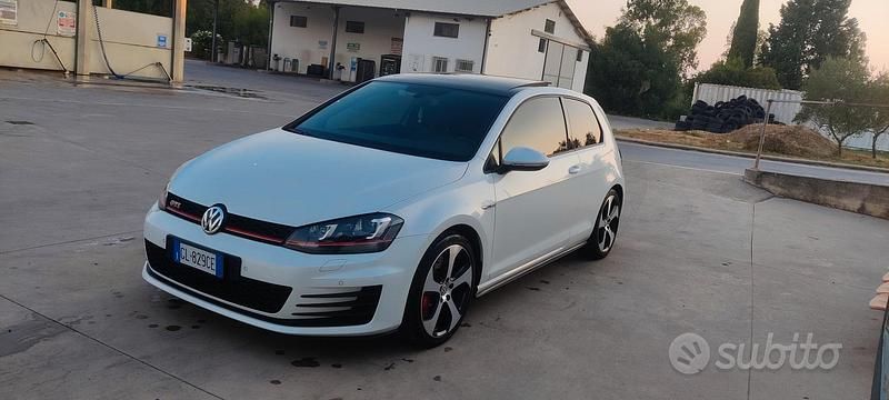 Usata VW Golf VII GTI 230 CV (169 kW) 2015 Bianco
