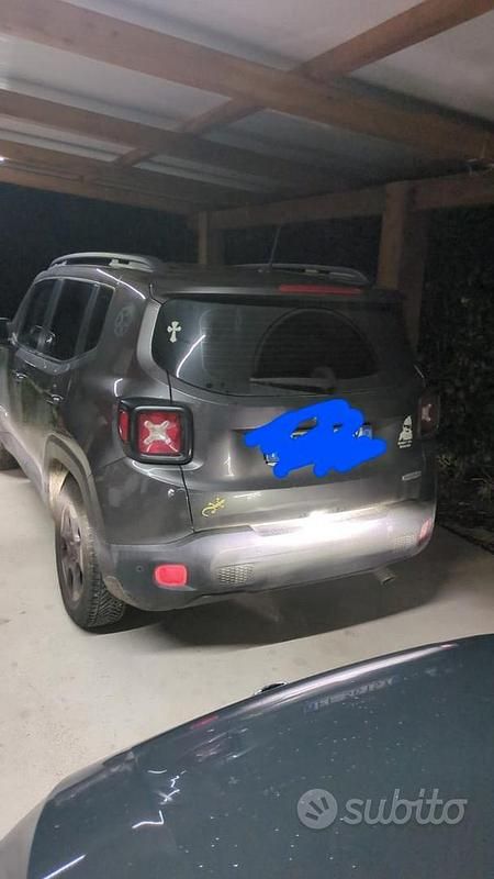 Usata Jeep Renegade 105 CV (77 kW) 2016 Grigio SUV
