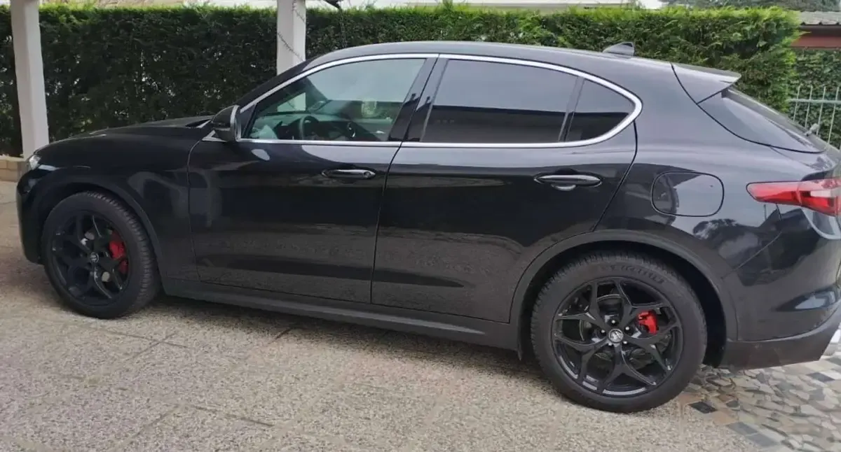 Usata Alfa Romeo Stelvio Executive 190 CV (139 kW) 2020 Nero SUV