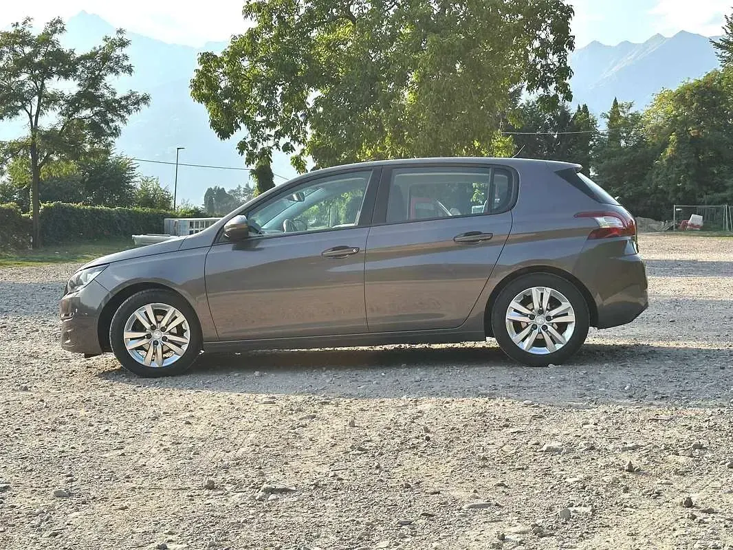 Usata Peugeot 308 Active 82 CV (60 kW) 2014 Grigio Berlina