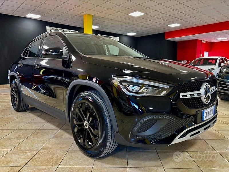Usata Mercedes GLA200 Edition 150 CV (110 kW) 2021 Nero SUV