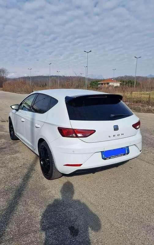 Usata Seat Leon Business 150 CV (110 kW) 2020 Berlina