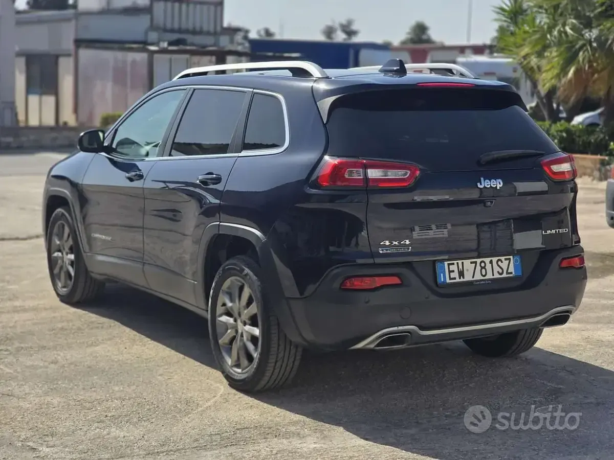 Usata Jeep Cherokee 170 CV (125 kW) 2014 SUV