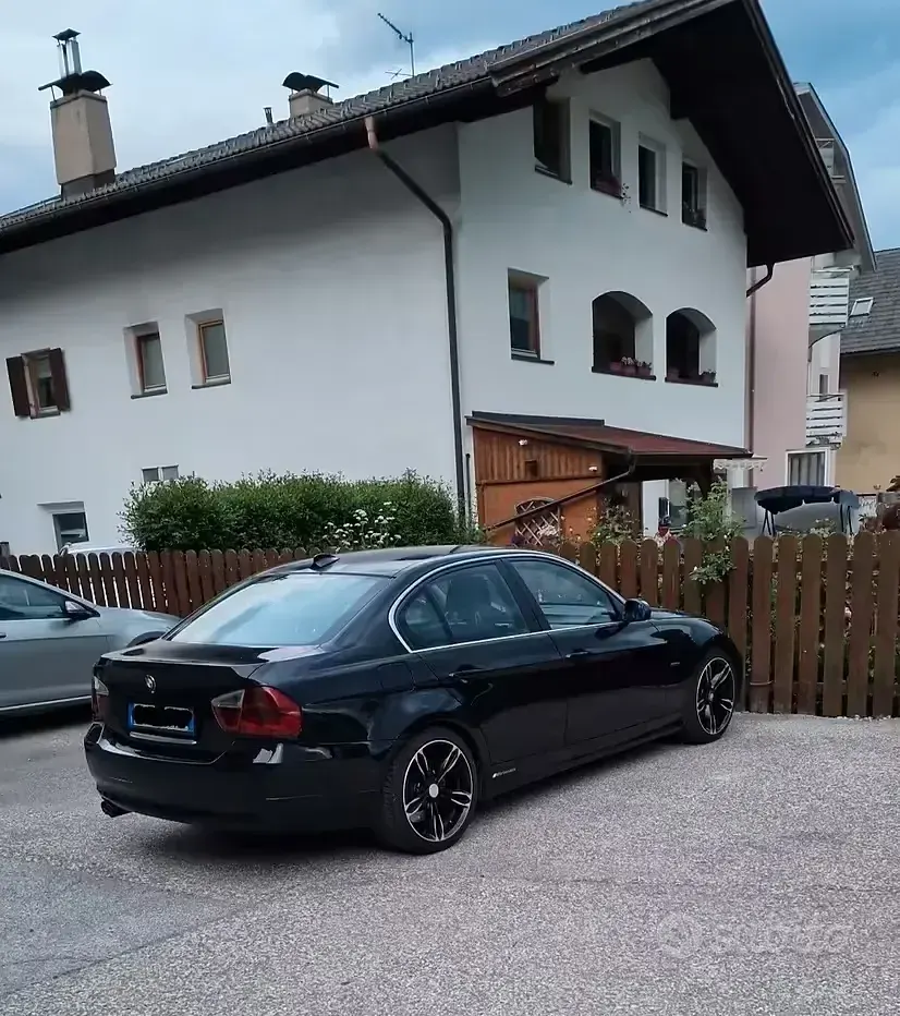 Usata BMW 330 Comfort Edition 231 CV (169 kW) 2007 Nero Berlina