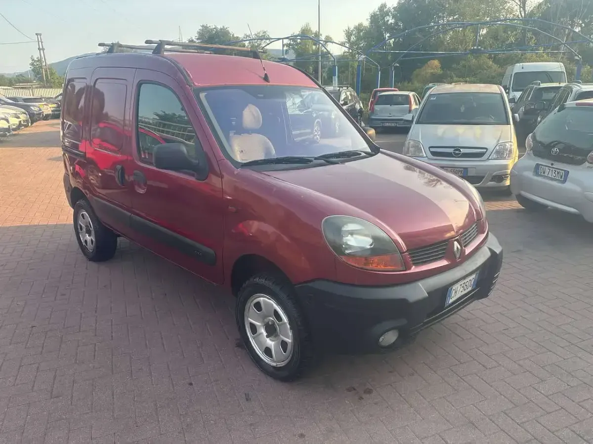 Usata Renault Kangoo 84 CV (61 kW) 2003 Marrone Monovolume