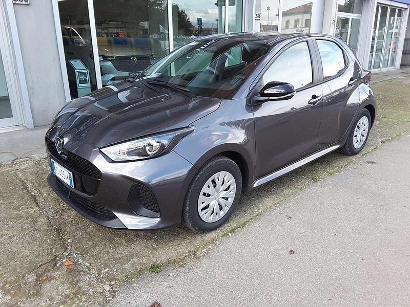 Nuova Mazda 2 Prime-Line 116 CV (85 kW) 2026 Lead grey met Utilitaria