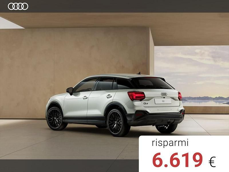 Nuova Audi Q2 Comfort 150 CV (110 kW) 2025 Argento cavo metallizzato SUV