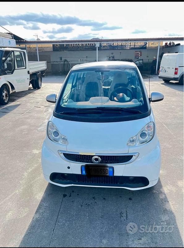 Usata Smart ForTwo Coupé 61 CV (44 kW) 2010 Bianco Coupé