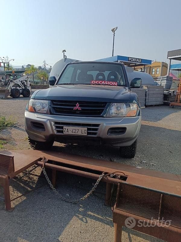Usata Mitsubishi Pajero 115 CV (84 kW) 2002 Verde SUV